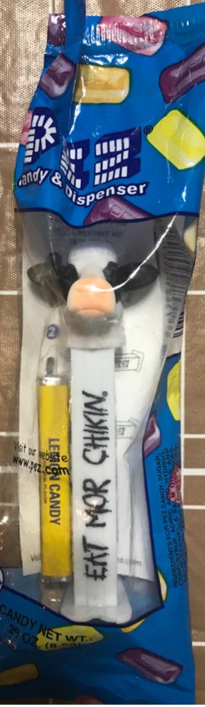 Chick-Fil-A Cow - Promotional pez collectible - Main Image 2