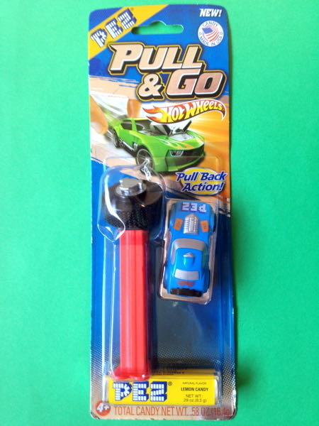 Hot Wheels - Pull And Go - Green And Blue - Hot Wheels pez collectible [Barcode 073621099937] - Main Image 2