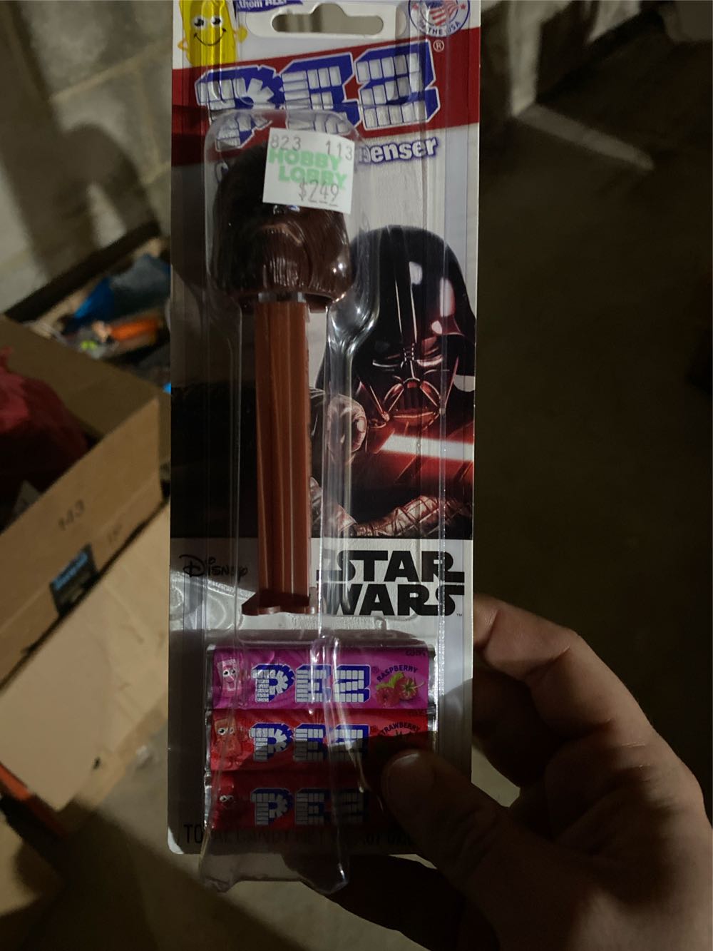 Chewbacca B2 Pez - Star Wars pez collectible [Barcode 073621090033] - Main Image 3