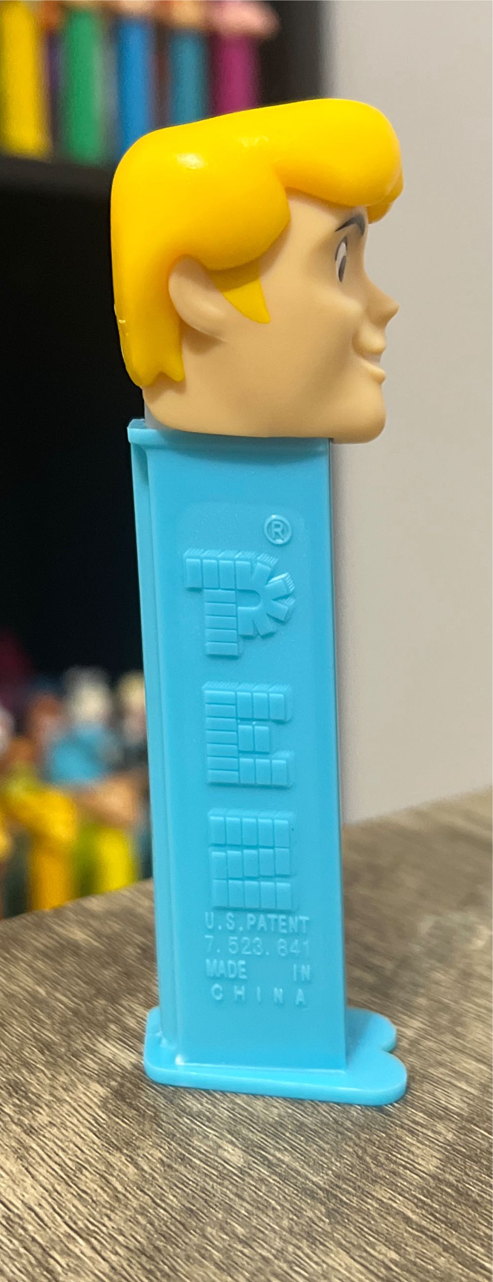 Fred Jones - Scooby Doo pez collectible - Main Image 2
