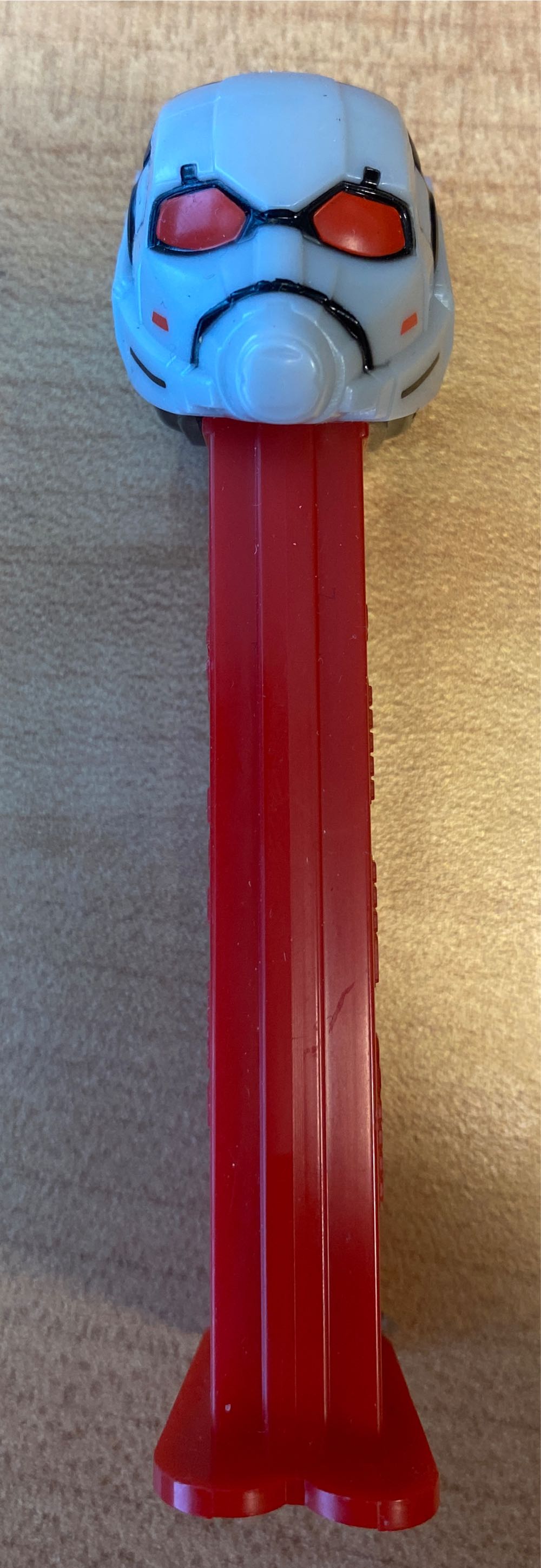 Ant Man A - Marvel pez collectible [Barcode 073621091122] - Main Image 2