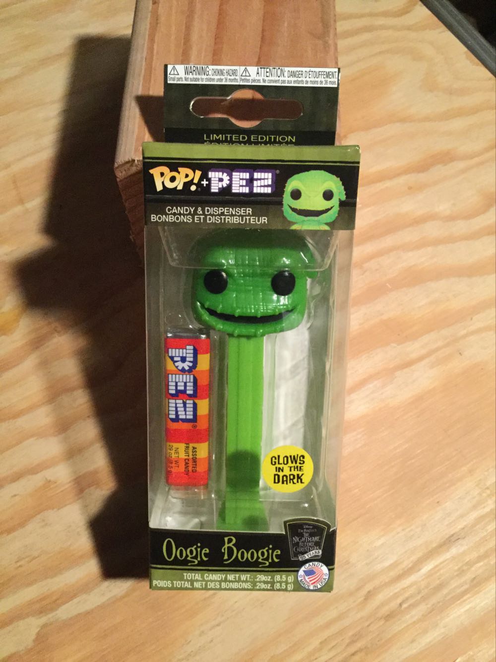 Funko-Pop Oogie Boogie (GITD) - Nightmare Before Christmas pez collectible [Barcode 889698344142] - Main Image 3