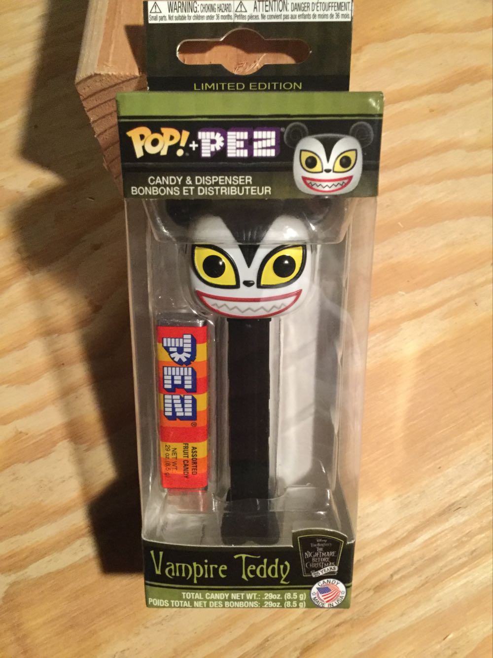 Funko POP! - The Nightmare Before Christmas - Vampire Teddy - The Nightmare Before Christmas pez collectible [Barcode 889698344135] - Main Image 3
