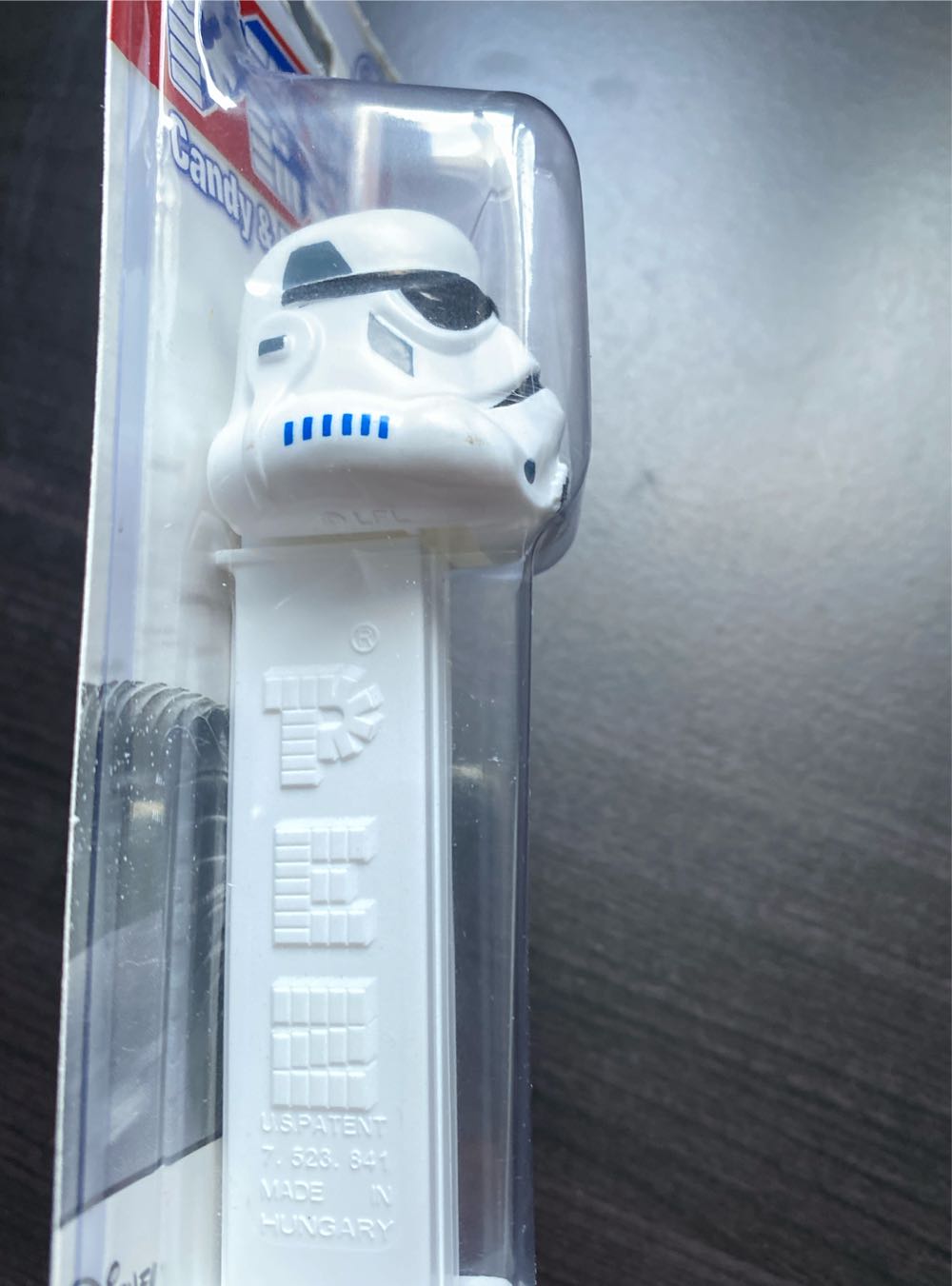 Storm Trooper - Star Wars pez collectible [Barcode 073621098206] - Main Image 3