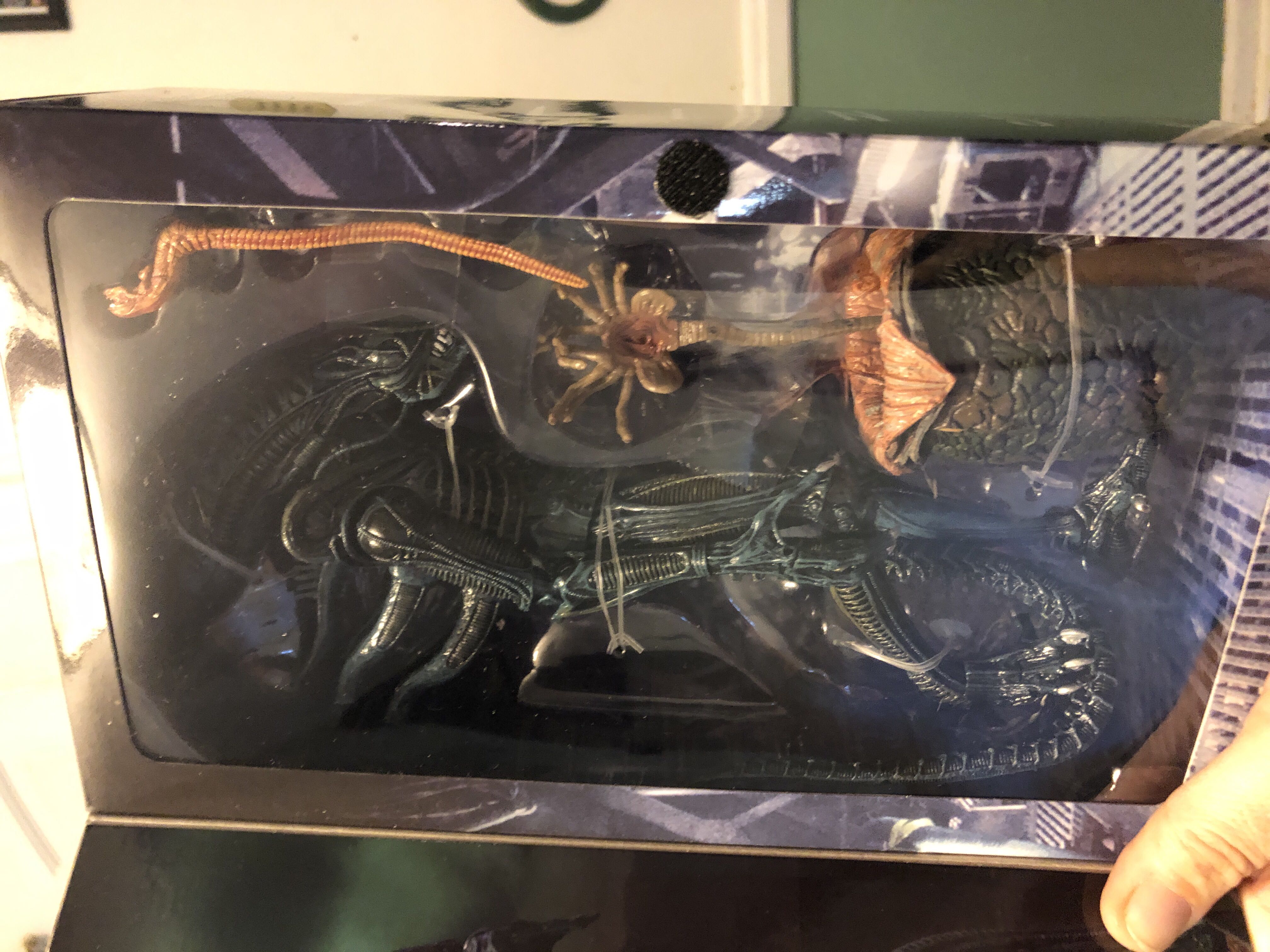 Aliens  pez collectible [Barcode 634482516478] - Main Image 2