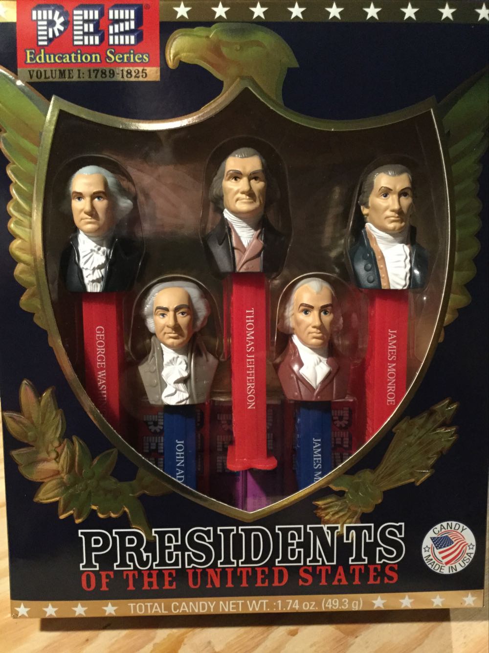 Presidents of the United States Vol. 1 - Famous People pez collectible [Barcode 073621008014] - Main Image 3