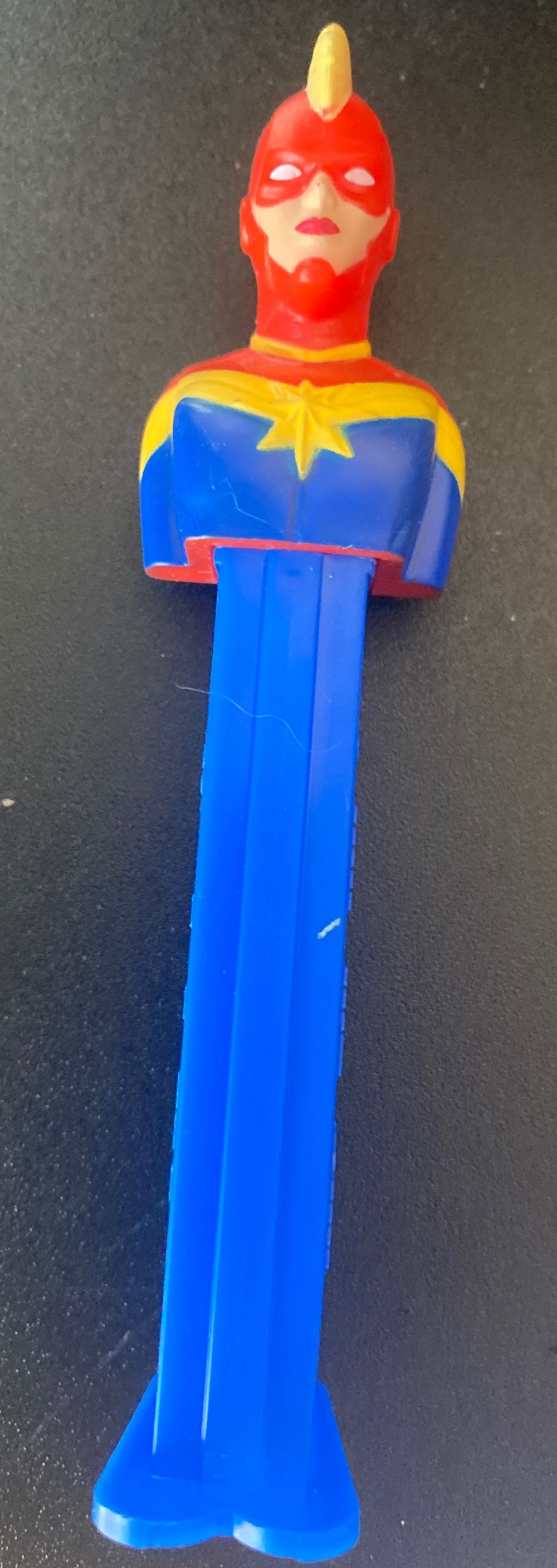 Marvel Super Heroes - Captain Marvel - Superheroes & Villains - Marvel Avengers ~ pez collectible [Barcode 073621008854] - Main Image 2