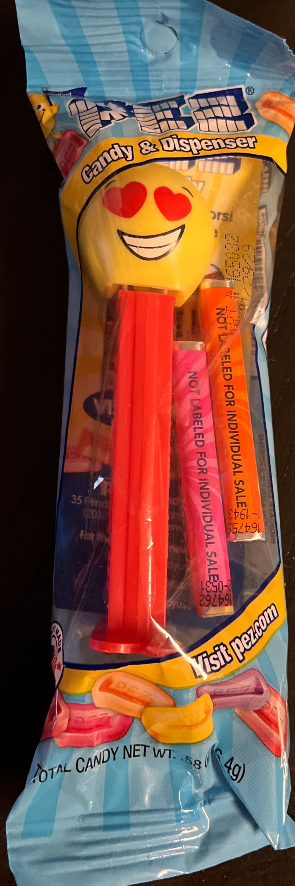 Emoji - Love ❤️ - Valentine’s Day ❤️ pez collectible - Main Image 3