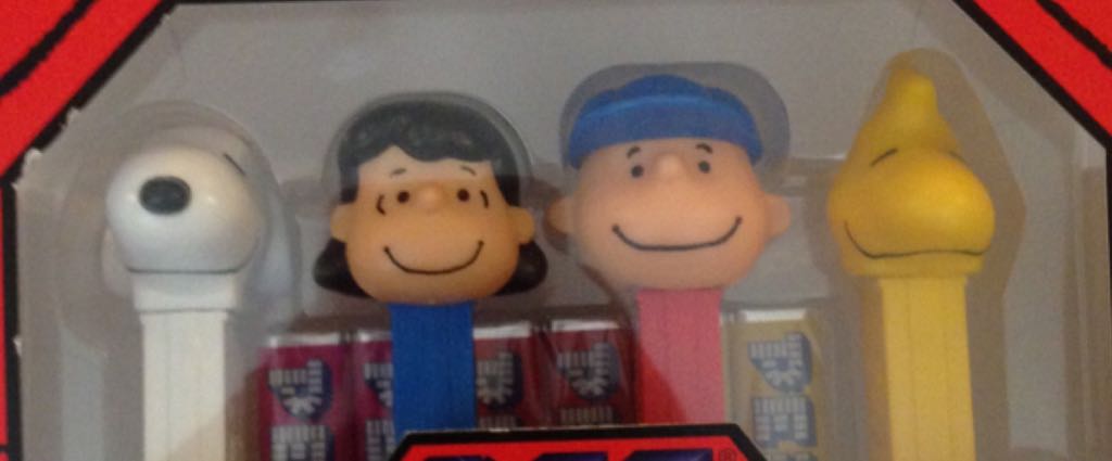 Peanuts - Ltd Ed. - PEANUTS pez collectible - Main Image 2