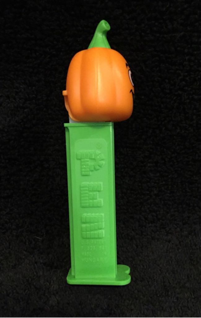 Halloween - Pumpkin - Holiday: Halloween pez collectible - Main Image 2
