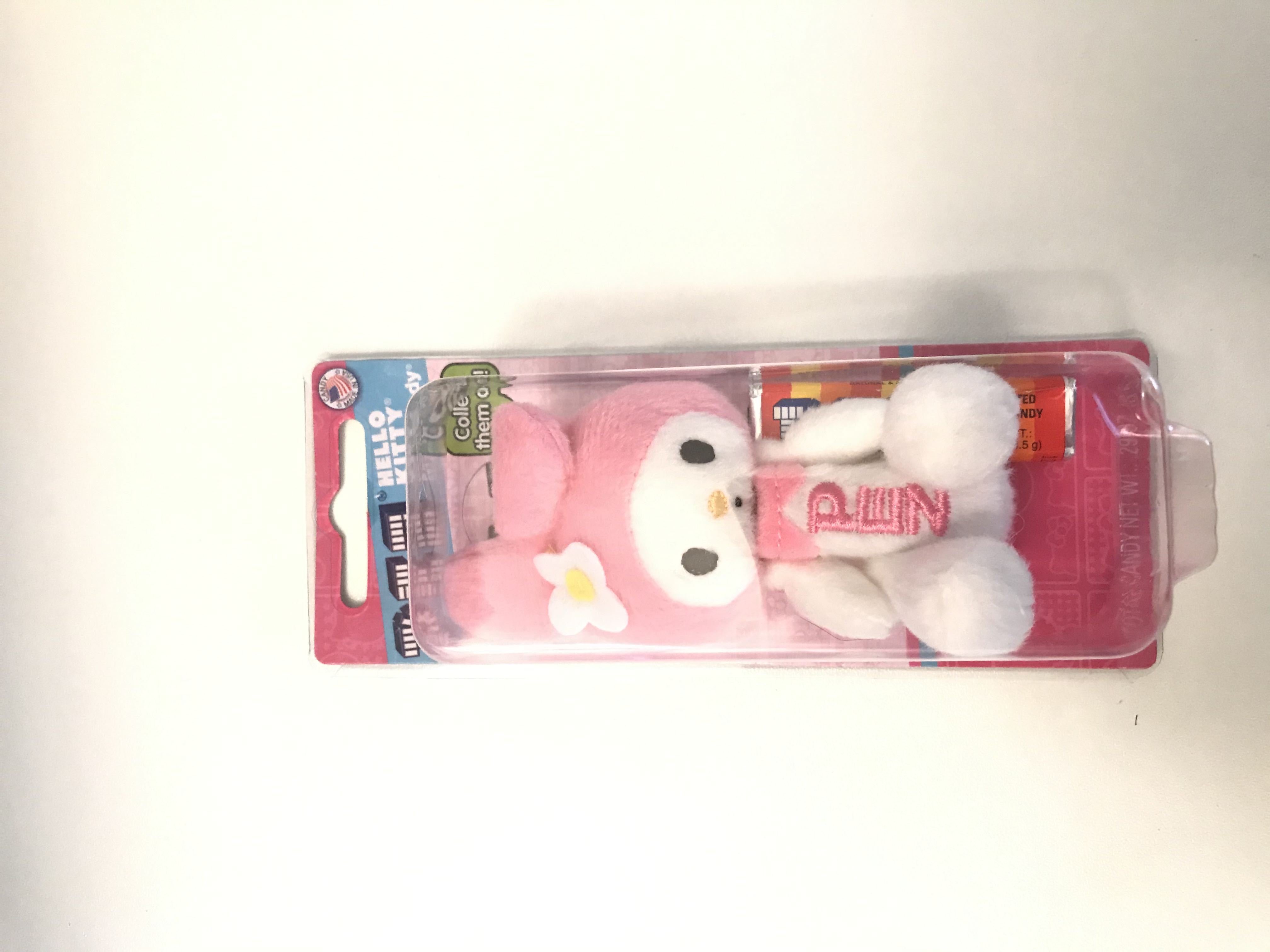 Hello Kitty Plush - Hello Kitty pez collectible [Barcode 073621008809] - Main Image 2