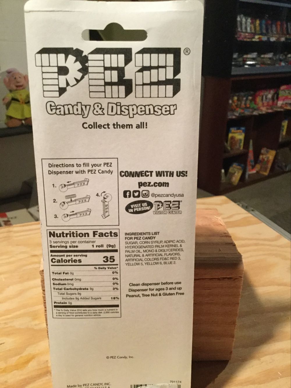 Pez Flamingo Limited Edition (Mabel) (Pink Stem) - Pez Limited Editon pez collectible - Main Image 4