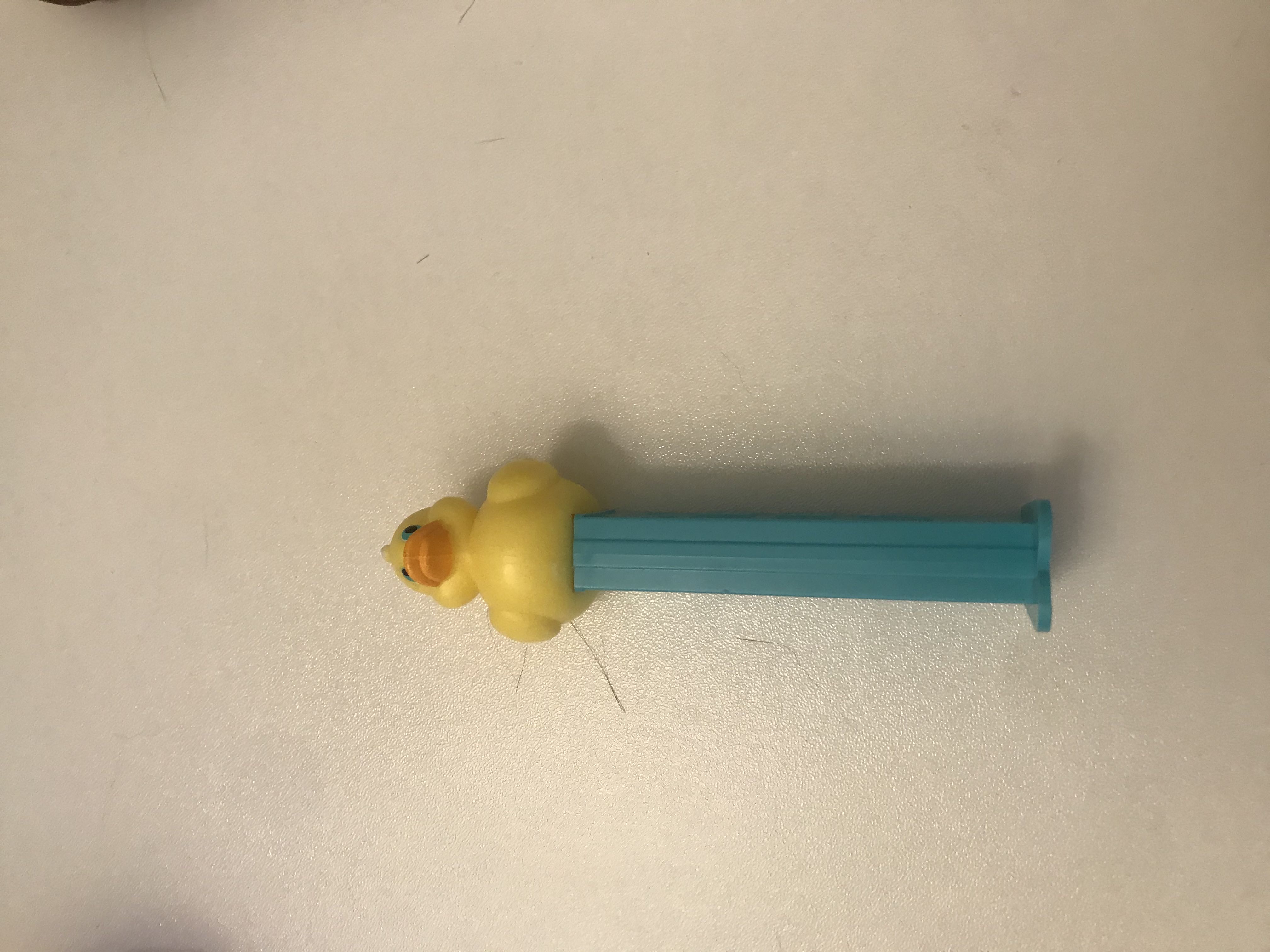 Pez Easter (Yellow Duck) - Easter pez collectible - Main Image 2