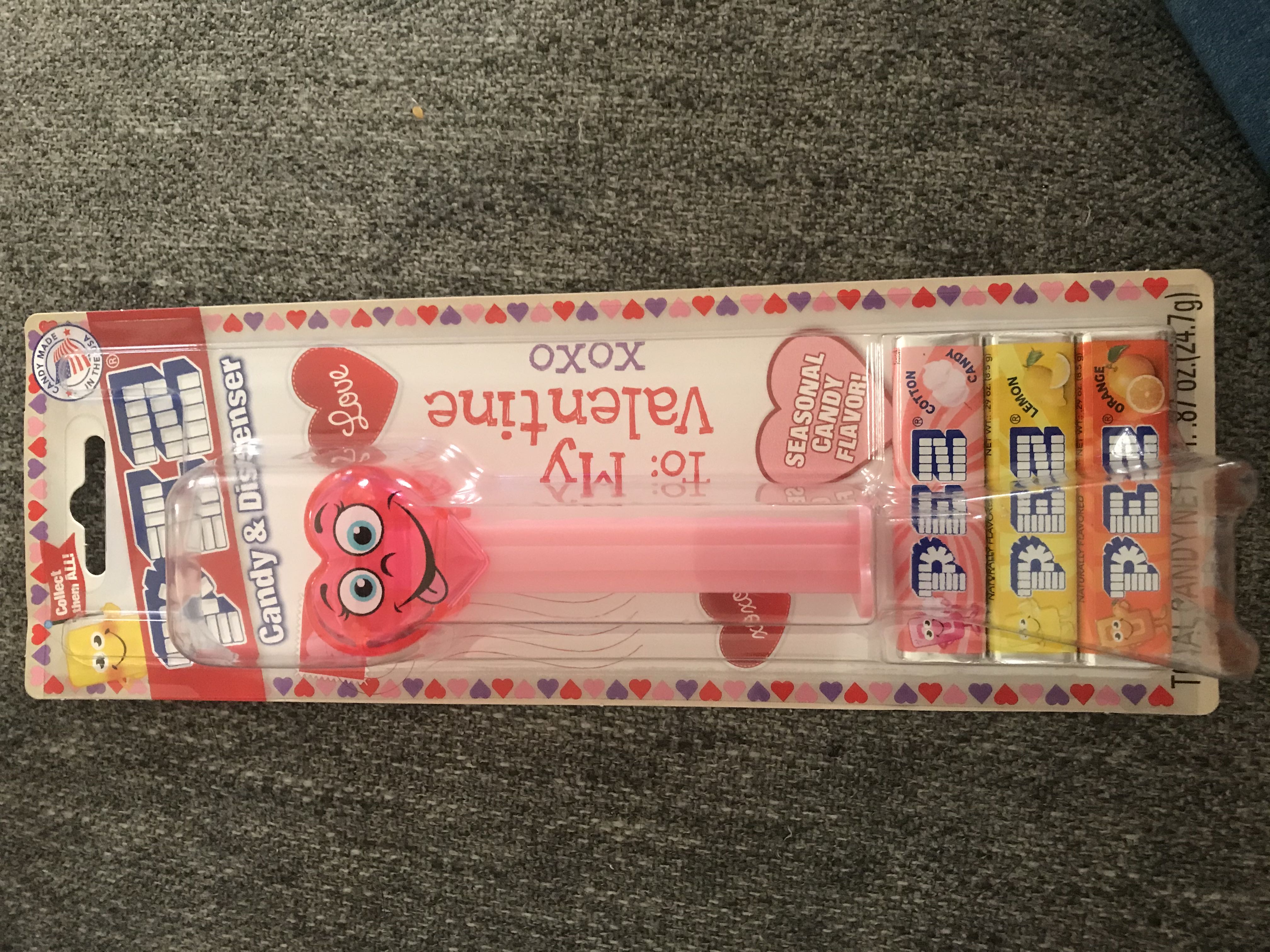 Pez Valentines (Silly Crystal Heart) - Valentines pez collectible [Barcode 073621092143] - Main Image 2