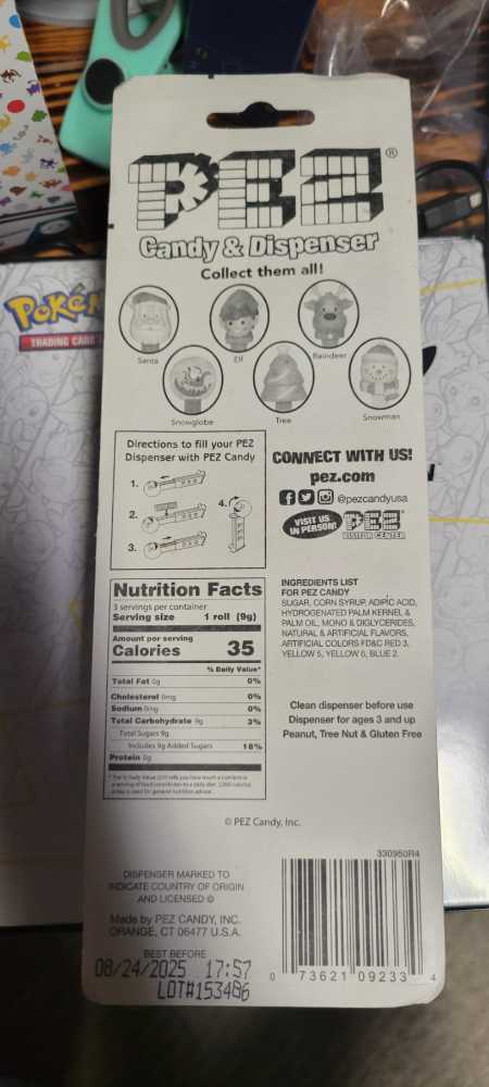 Christmas - Elf (Red Stem) - Christmas pez collectible [Barcode 073621092334] - Main Image 3