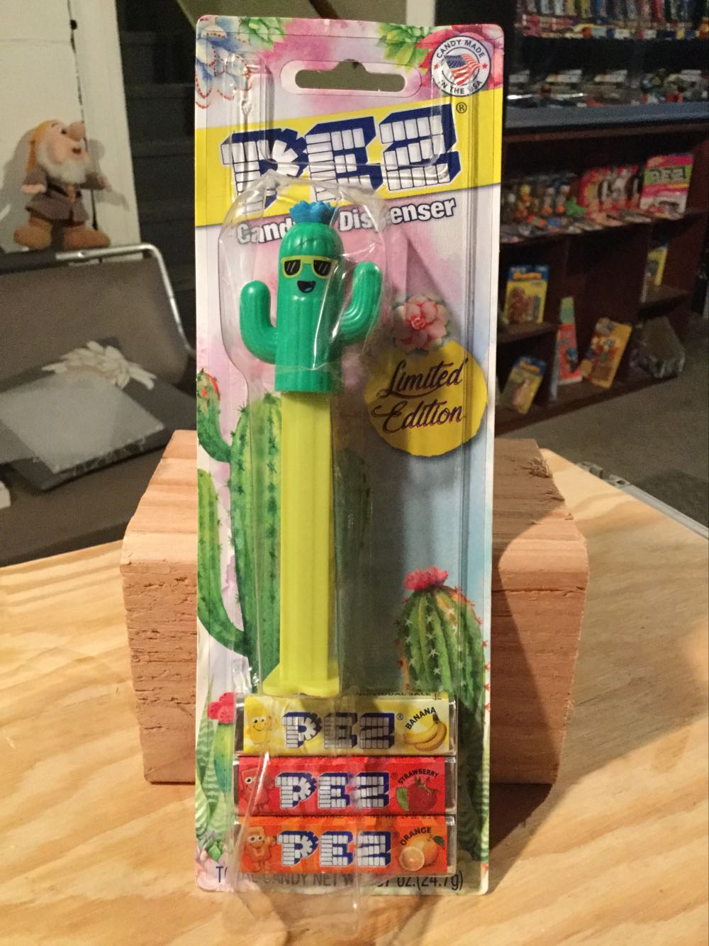 Cool Cactus (Spike) - Cactus Pez Exclusive pez collectible [Barcode 073621091511] - Main Image 3