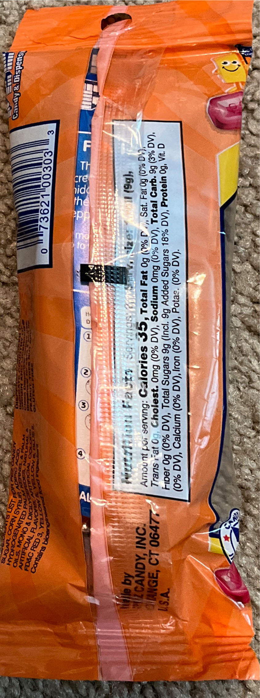 Halloween - Vampire 🧛 2024 🎃 - Halloween pez collectible [Barcode 073621003033] - Main Image 2