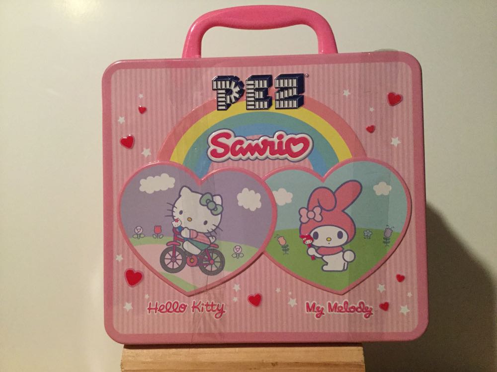 Hello Kitty And My Melody - Hello Kitty pez collectible [Barcode 073621009158] - Main Image 2