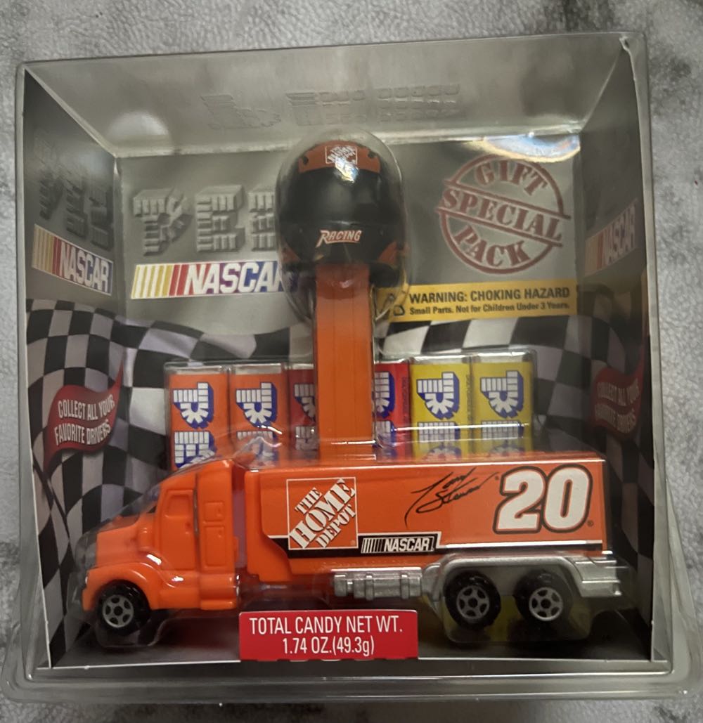 NASCAR Dodge/ Kasey Gift Special Pack - Nascar Helmet/truck Combo pez collectible [Barcode 073621009936] - Main Image 4