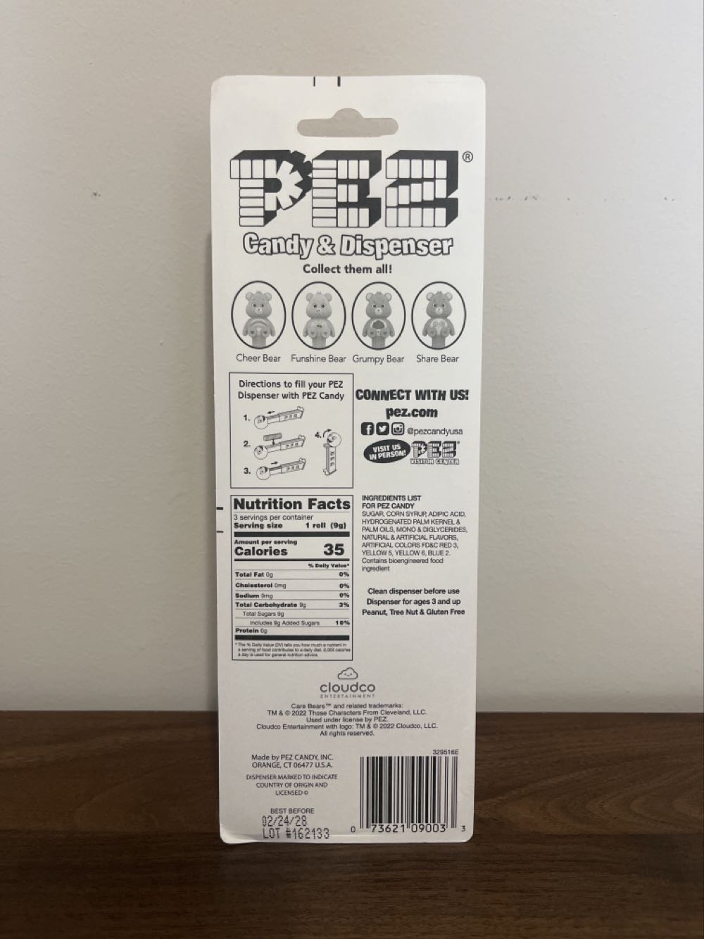 Good Luck Bear - Care Bears pez collectible [Barcode 073621090033] - Main Image 2