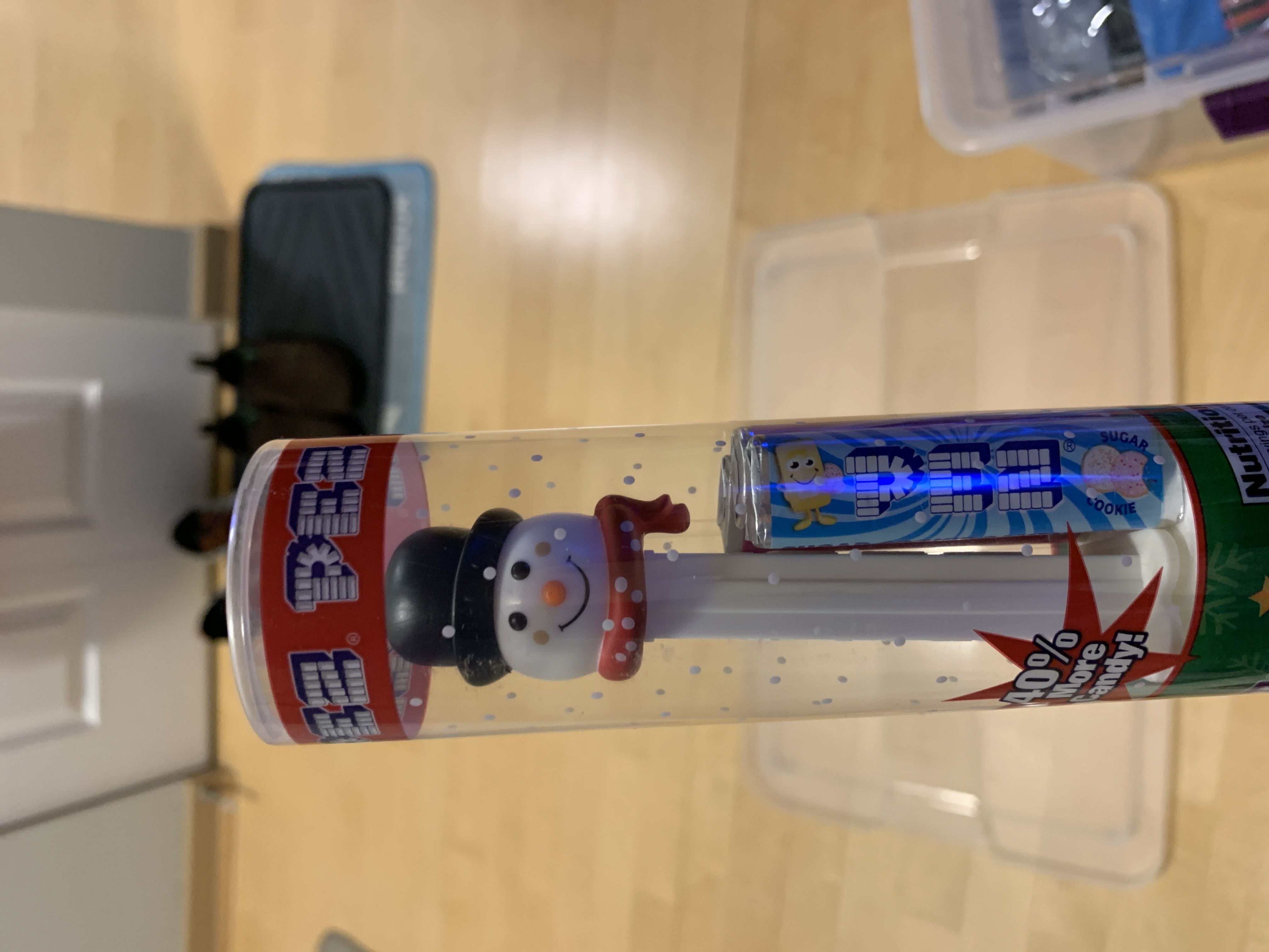 Pez Shark Finding Nemo