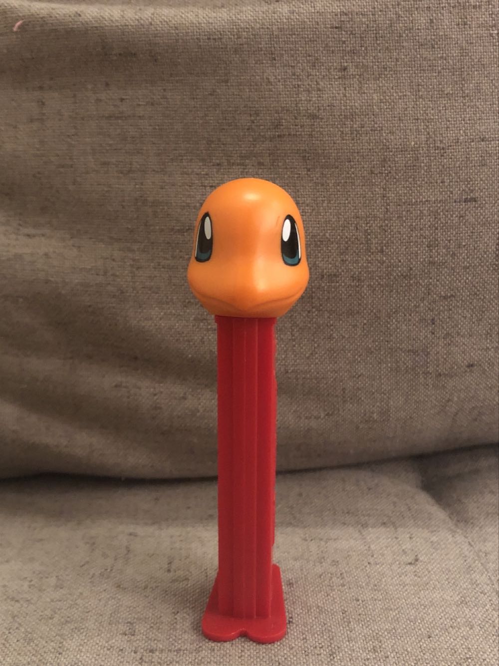 Pokémon - Pikachu Happy HOLIDAYS  - Pokémon S1 (complete) pez collectible [Barcode 9044400897595] - Main Image 2