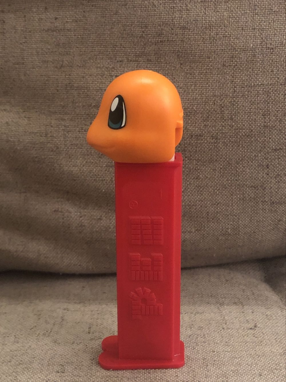 Pokémon - Pikachu Happy HOLIDAYS  - Pokémon S1 (complete) pez collectible [Barcode 9044400897595] - Main Image 3