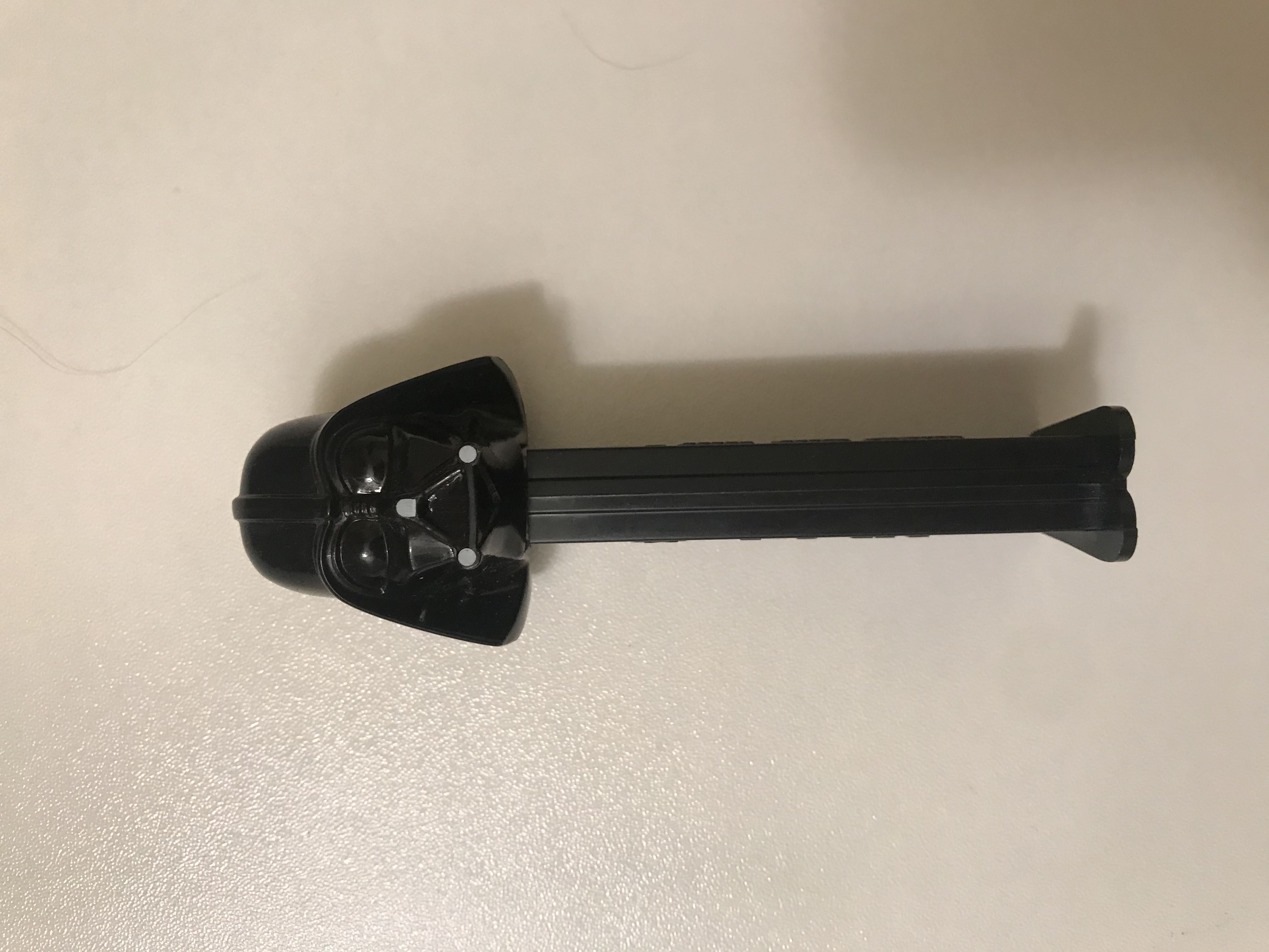 Star Wars (Darth Vader) - Star Wars pez collectible - Main Image 2