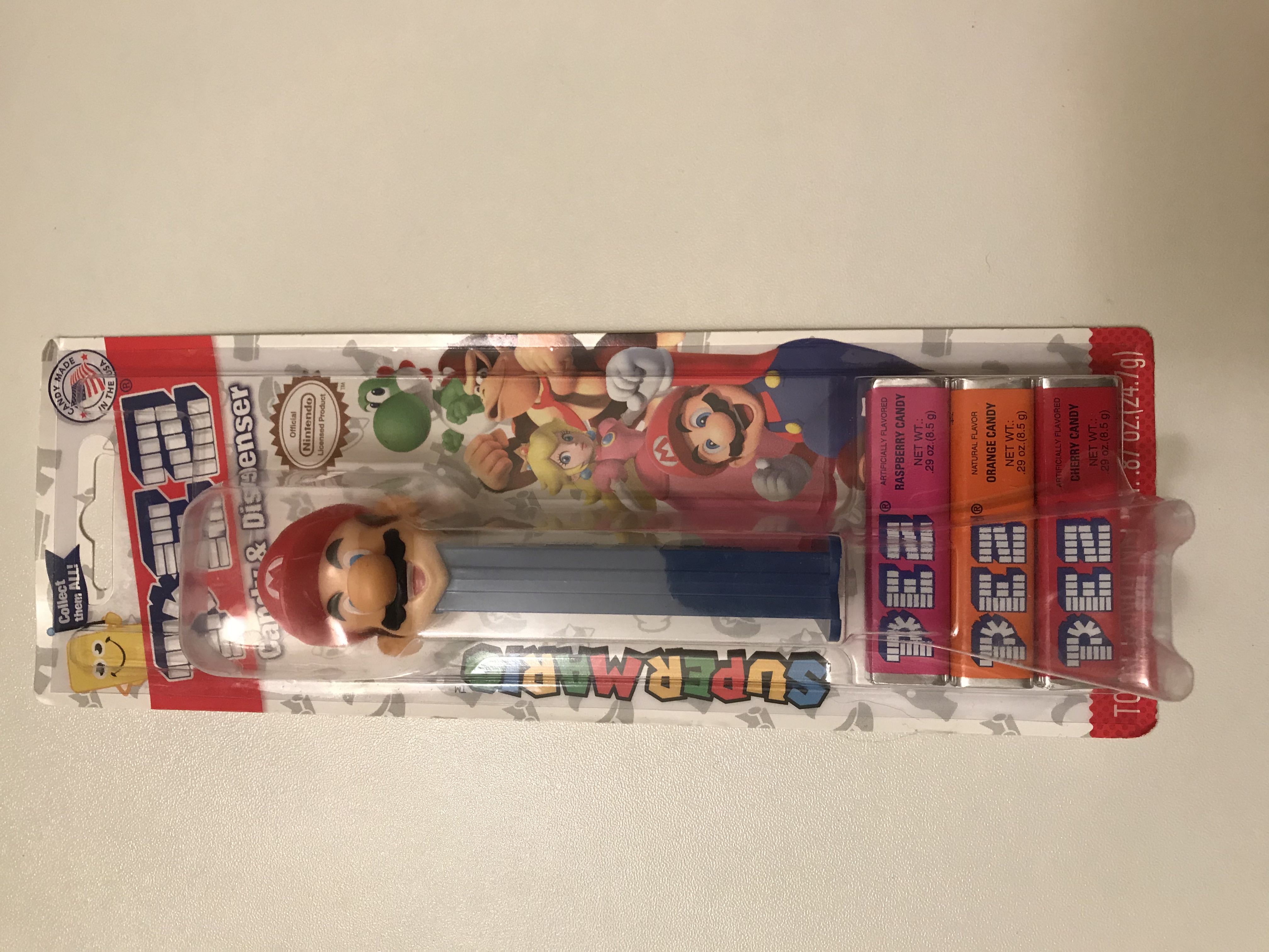 Super Mario (Mario) - Super Mario pez collectible - Main Image 2