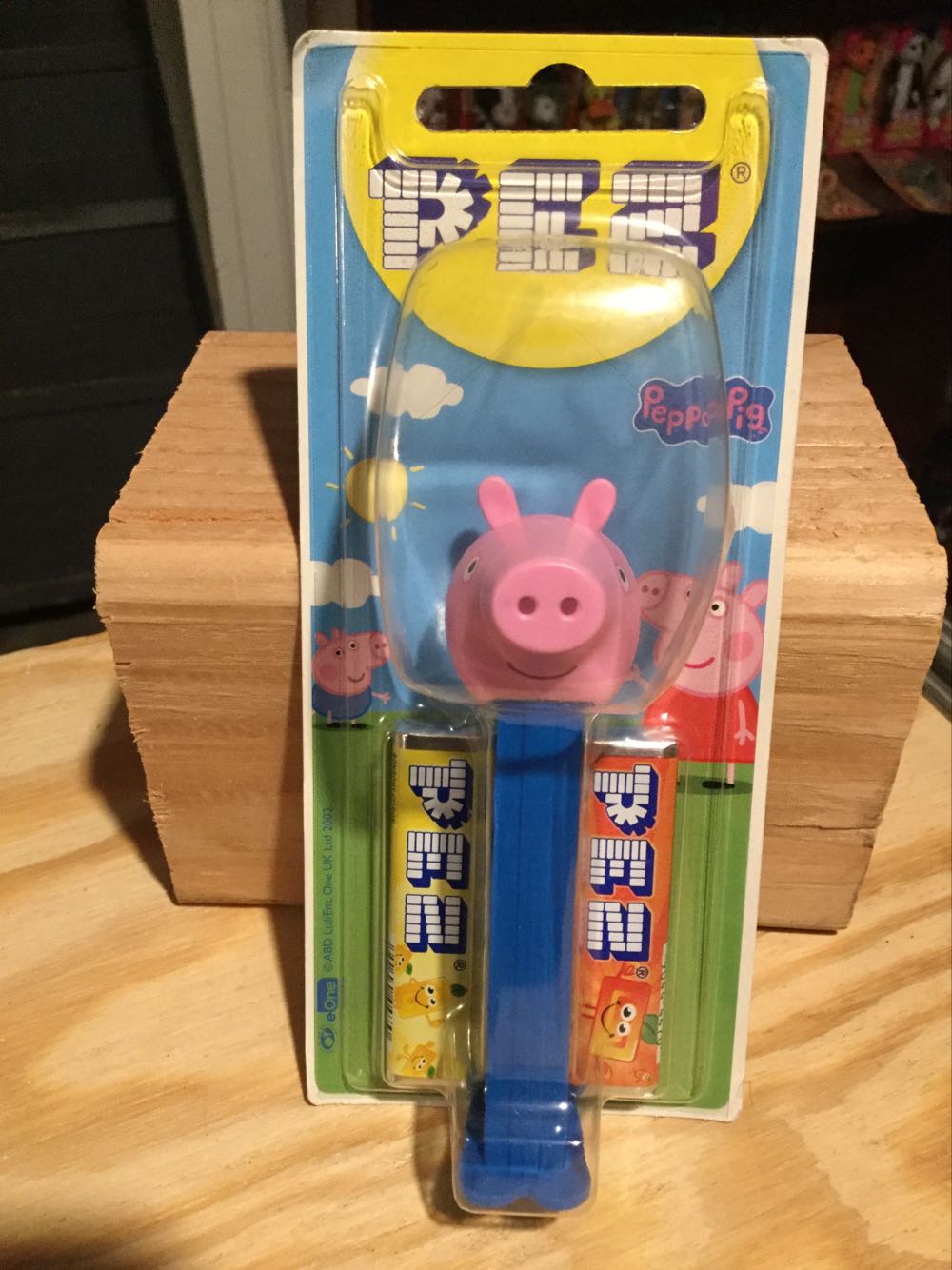 Peppa Pig - George - Peppa Pig pez collectible - Main Image 2