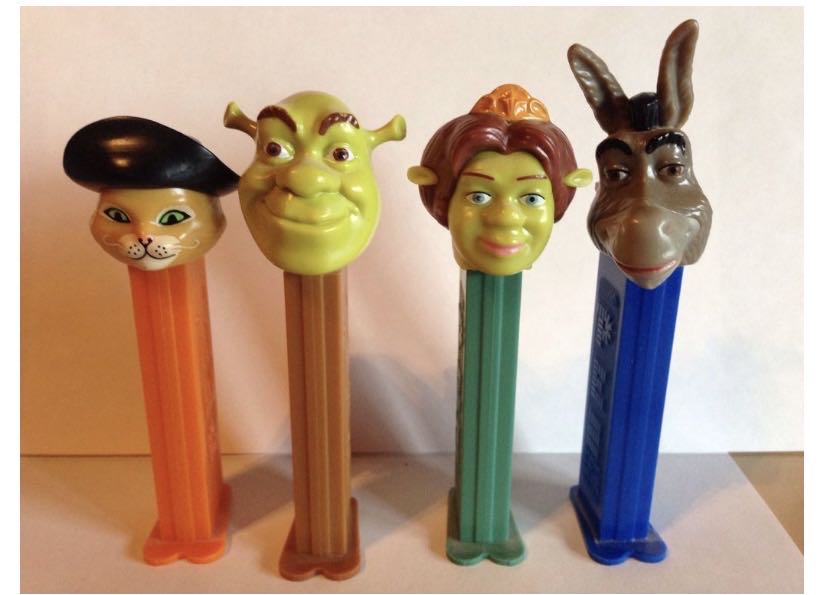 Shrek - Puss ‘n Boots - Shrek pez collectible - Main Image 2