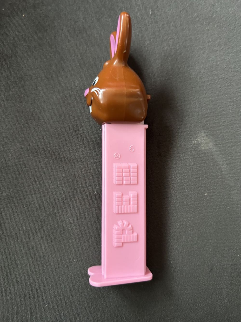 Easter Bunny Brown - Easter pez collectible - Main Image 2