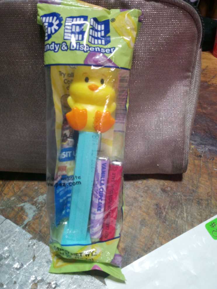 Easter Chick Baby Chick  pez collectible - Main Image 2