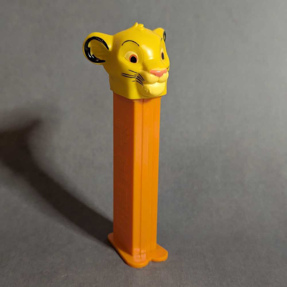 Lion King - Simba - Disney - Lion King pez collectible - Main Image 2