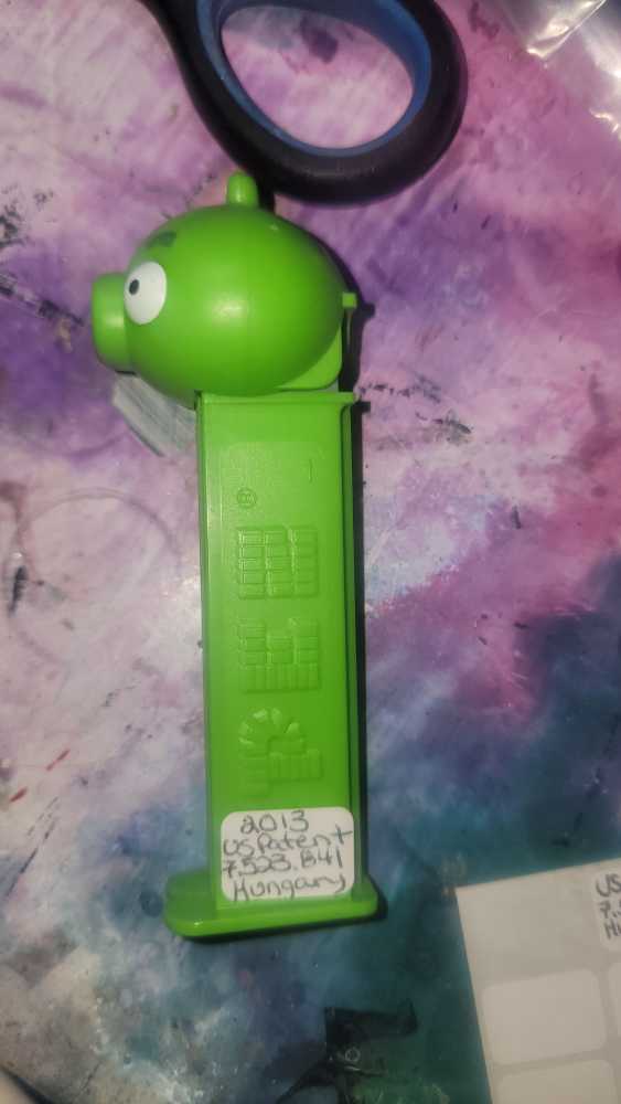 Green Pig (Angry BIRDS) - Angry Birds pez collectible - Main Image 2