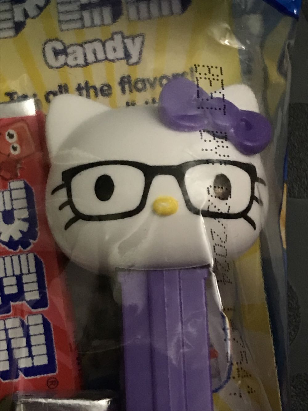 Hello Kitty - Nerdy - Hello Kitty pez collectible [Barcode 073621008854] - Main Image 2