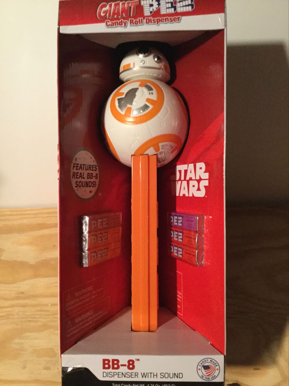 Giant BB-8 Pez - Disney / Lucas Films - Star Wars pez collectible [Barcode 073621018075] - Main Image 2