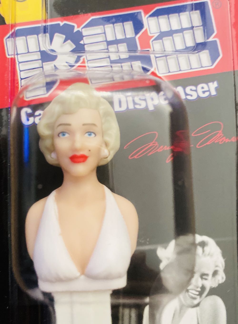 Marilyn Monroe - Hollywood Icon pez collectible [Barcode 819146019544] - Main Image 2