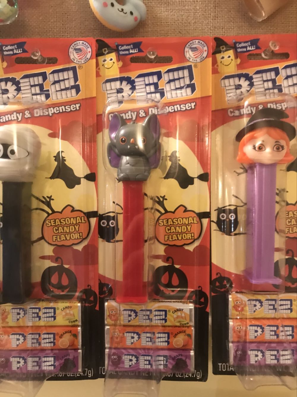 Pez Halloween (Bat) - Halloween pez collectible - Main Image 2