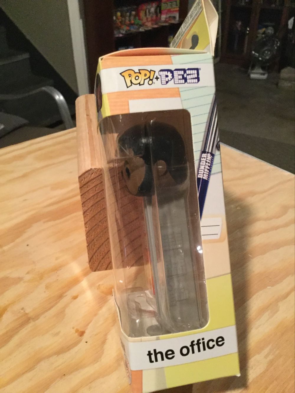 Funko Pop - The Office - Office pez collectible [Barcode 889698446372] - Main Image 2