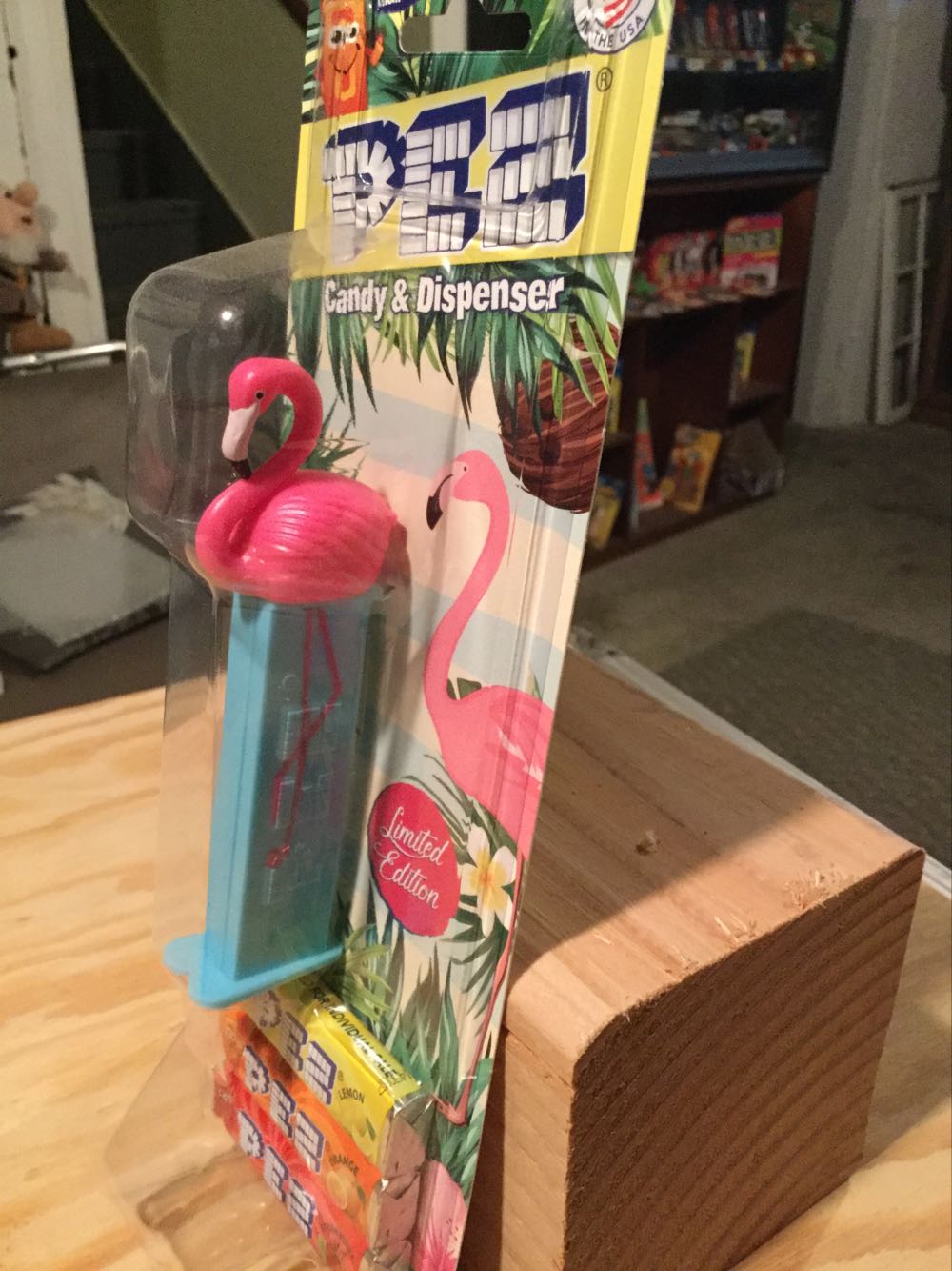 Pink Flamingo Limited Edition Pink Stem Pink Legs - Pez Limited Edition pez collectible [Barcode 073621094000] - Main Image 2