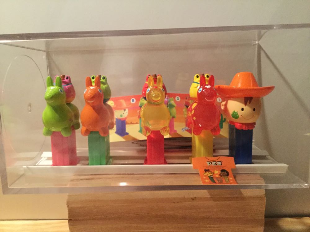 Rody Meets Frog - Japanese Mini pez collectible - Main Image 2