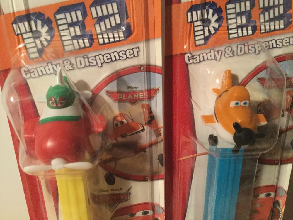 Disney Planes El Chupacabra  - Disney - Planes pez collectible [Barcode 073621090422] - Main Image 2