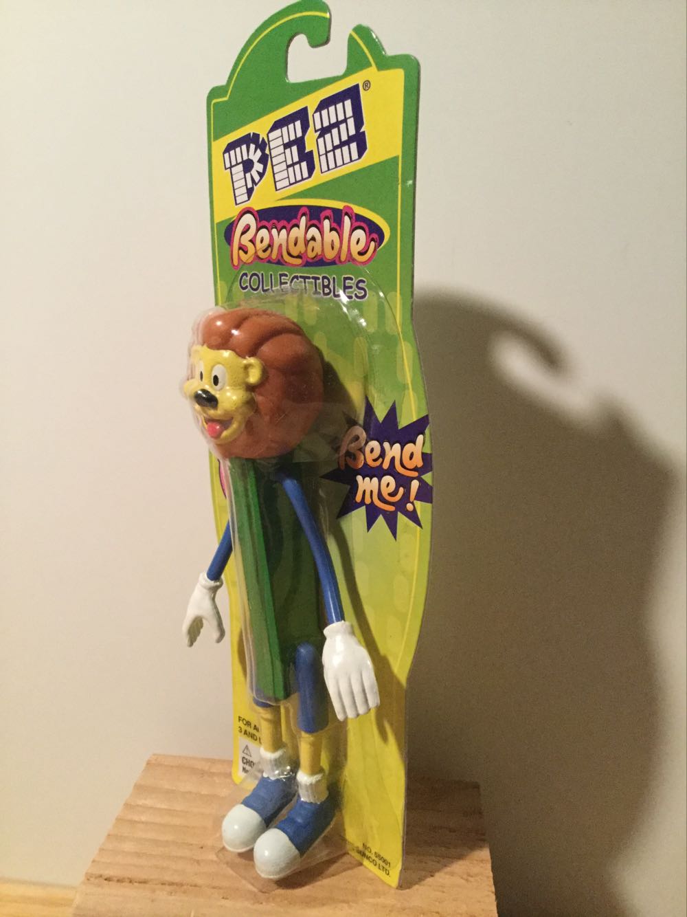 Bendable Lion - Bendables pez collectible [Barcode 615266550017] - Main Image 3