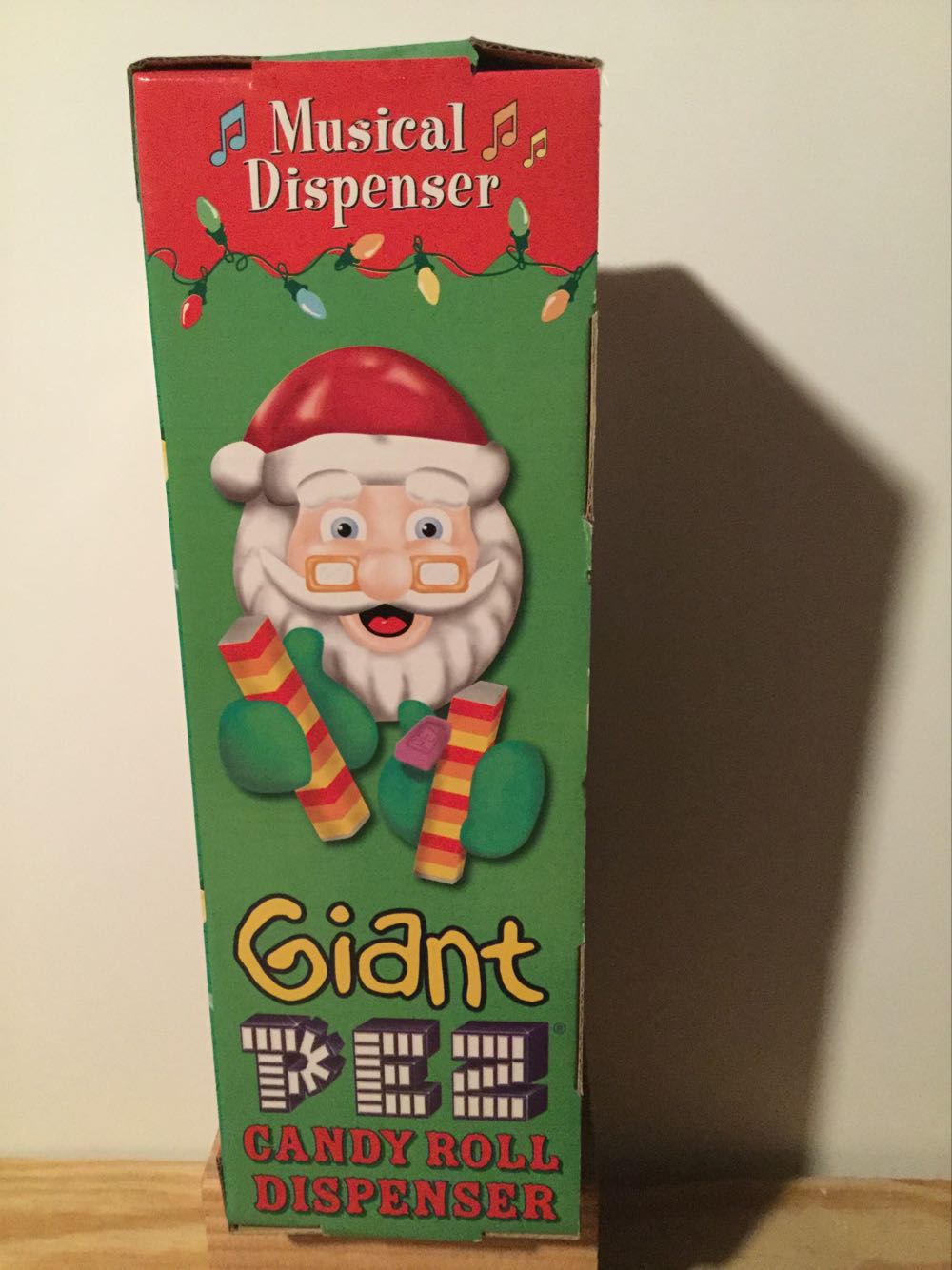Giant Candy Dispenser Santa Claus - Giant Pez pez collectible [Barcode 693697130701] - Main Image 3
