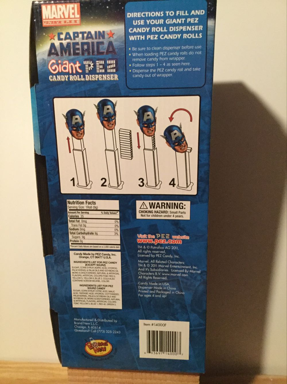 Giant Captain America Pez Dispenser - Giant Pez pez collectible [Barcode 693697140007] - Main Image 2