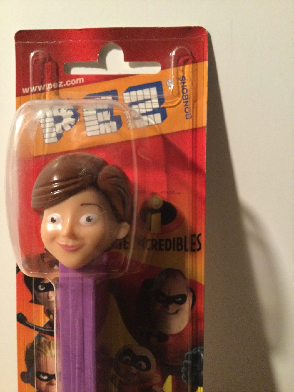 Incredibles - Elastagirl Unmasked - Disney pez collectible [Barcode 067535442286] - Main Image 3