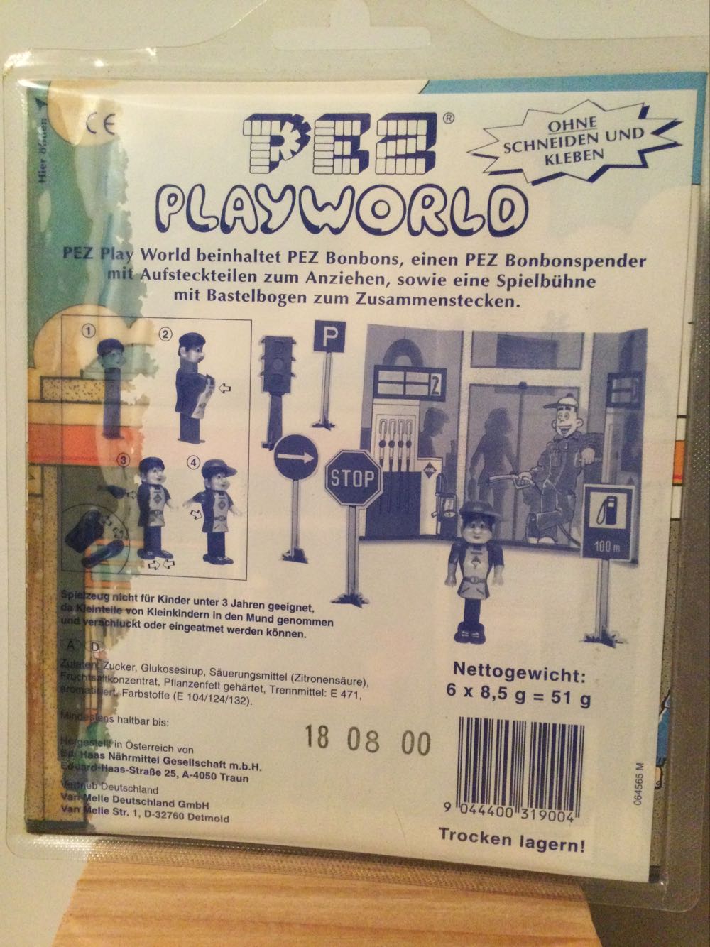 Playworld Bastel Set She’ll Gas Pez Pal Gray Hair In Package European - Playworld pez collectible [Barcode 9044400319004] - Main Image 2