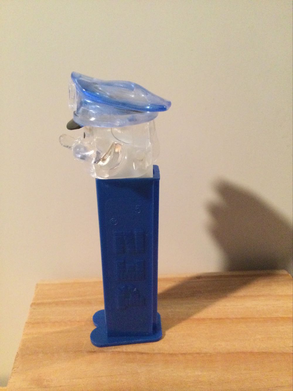 Policeman Crystal Head - Police pez collectible - Main Image 2