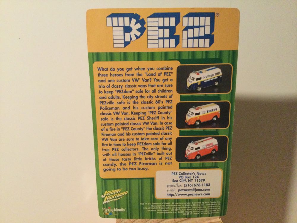 Fire Van - Trucks pez collectible - Main Image 2